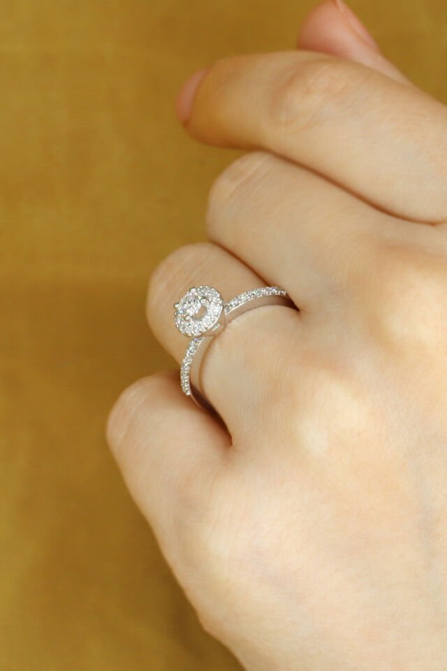 0.60 ct Kenar Taşlı Pırlanta Yüzük