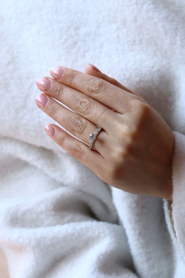 1.15 Ct Pırlanta Kenar Taşlı Tektaş Yüzük