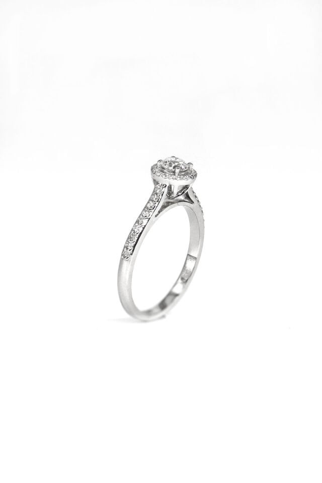 0.50 Ct Kenar Taşlı Pırlanta Yüzük