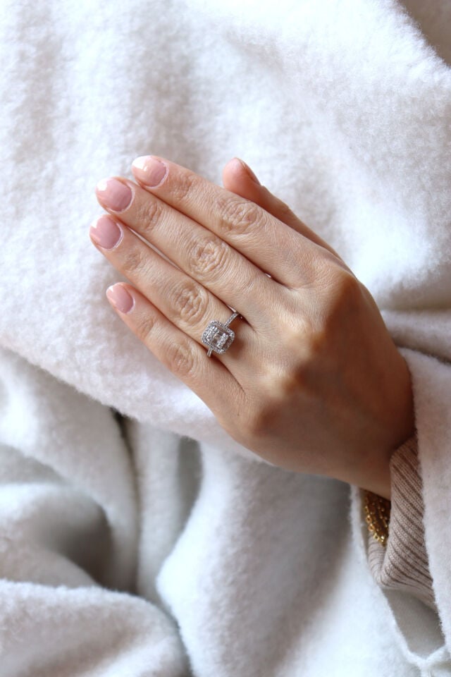0.60 Ct Baget Pırlanta Yüzük