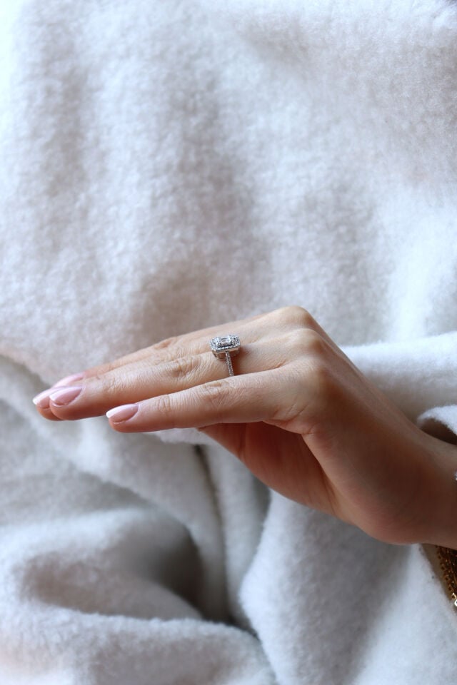 0.60 Ct Baget Pırlanta Yüzük
