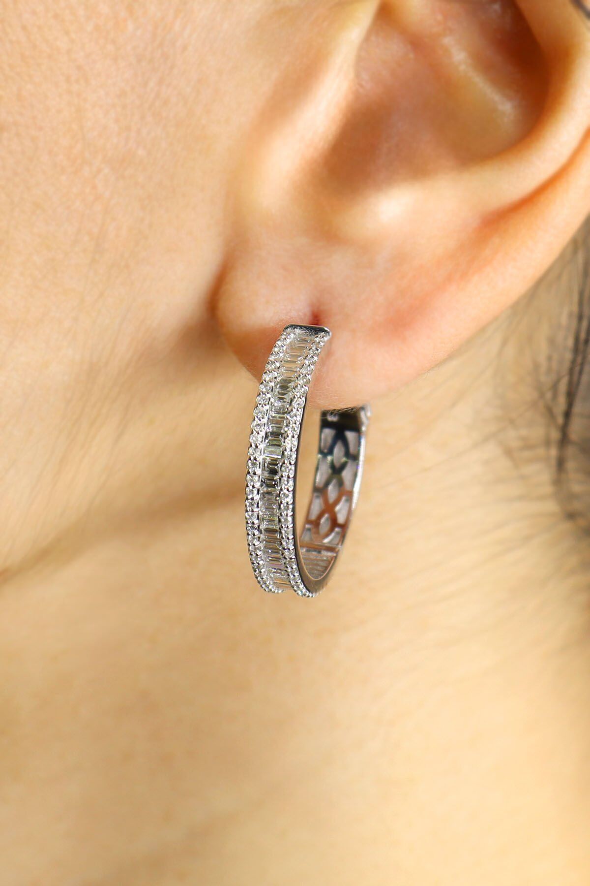 1.60 ct Baget Tamtur Pırlanta Küpe