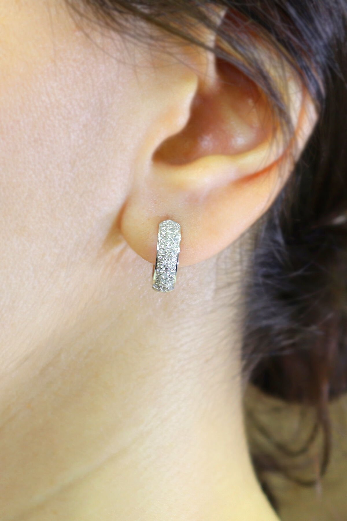 0.55 ct Bombe Pırlanta Küpe