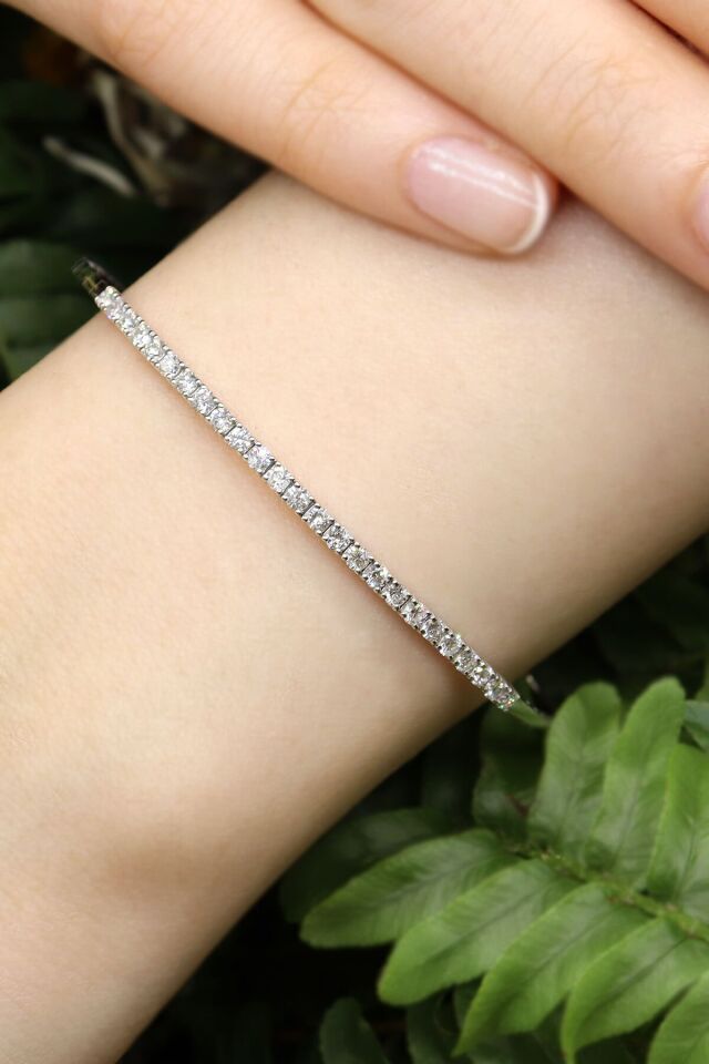 0.10 ct Pırlanta Kelepçe