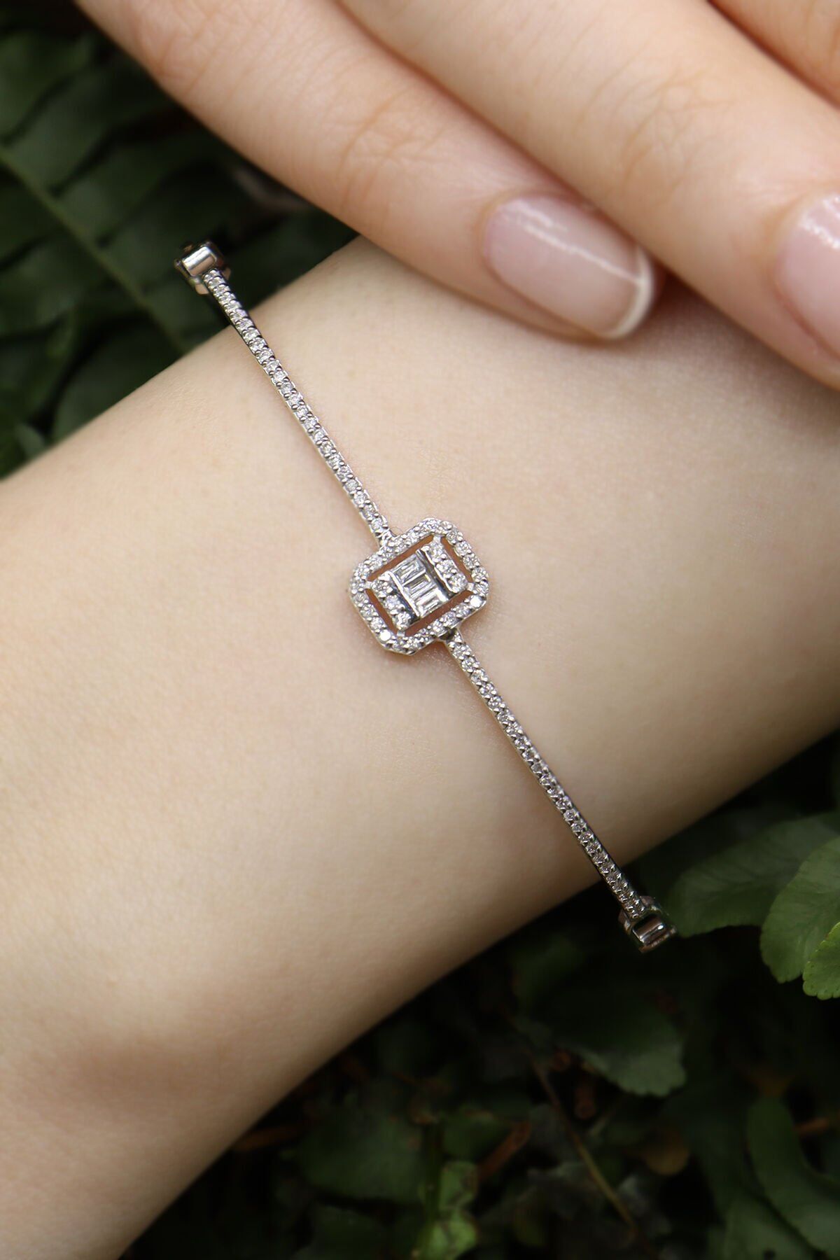 0.40 ct Baget Pırlanta Kelepçe