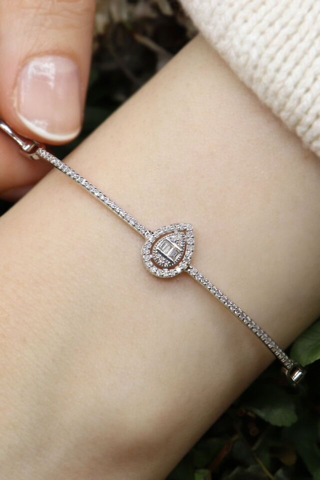 0.40 Ct Damla Baget Pırlanta Kelepçe