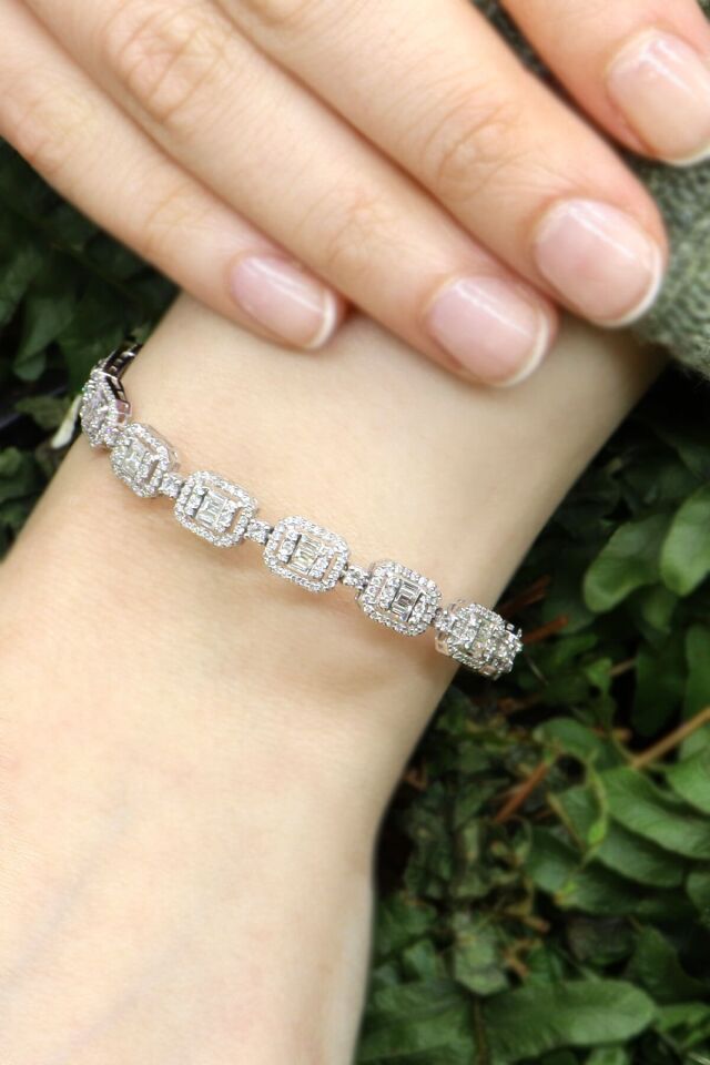 4.60 ct Baget Pırlanta Bileklik