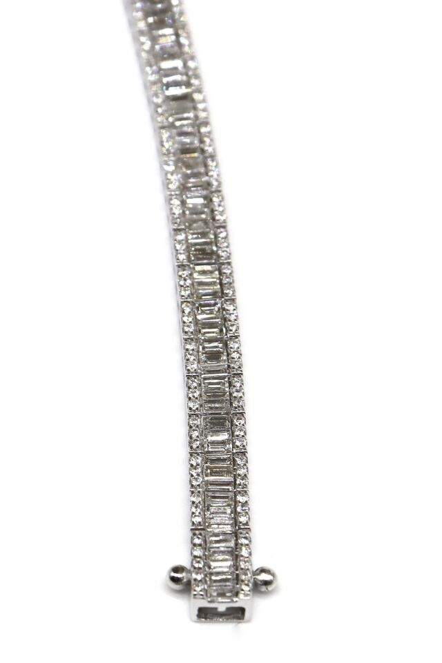 4.70 Ct Baget Pırlanta Bileklik