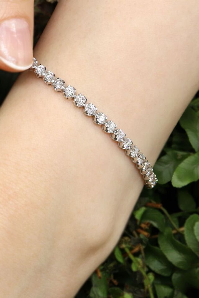 4.20 ct Suyolu Pırlanta Bileklik