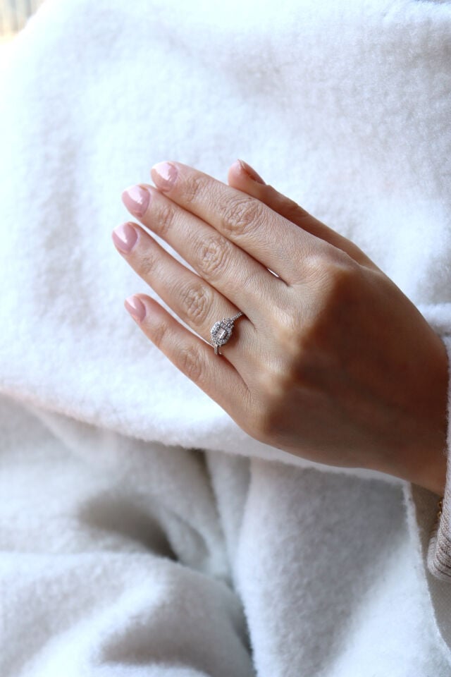 0.35 Ct Baget Pırlanta Yüzük