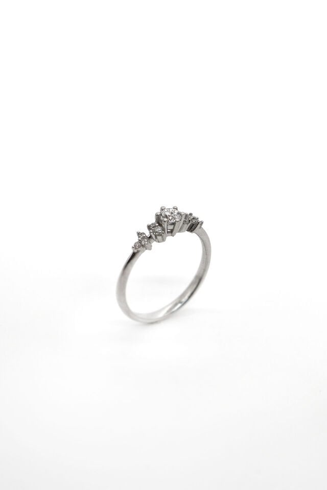 Asimetri Pırlanta Yüzük