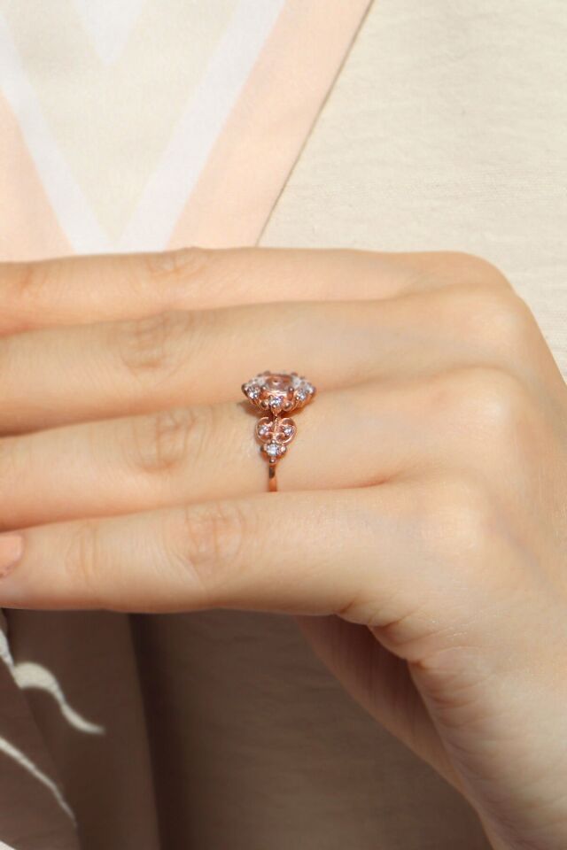 Vintage Beyaz Topaz & Pırlanta Yüzük