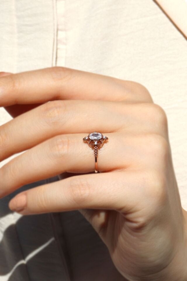 Vintage Beyaz Topaz & Pırlanta Yüzük