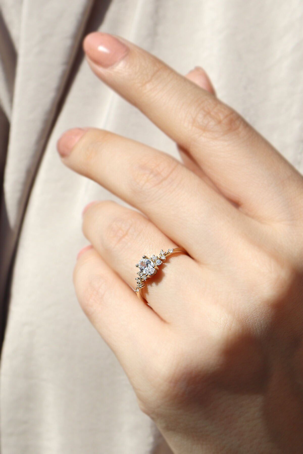 Vintage Asimetri Oval Pırlanta Yüzük