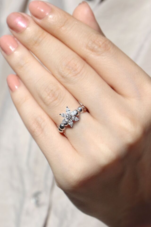 Markiz Çiçek Pırlanta Yüzük