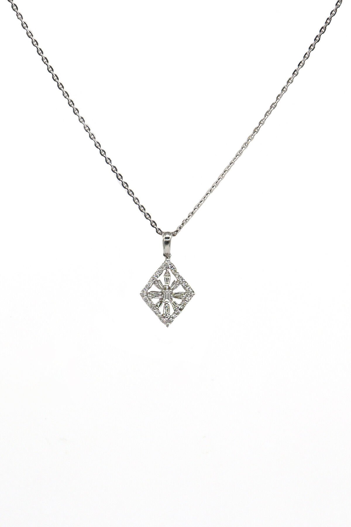 Pırlanta Baget Kolye