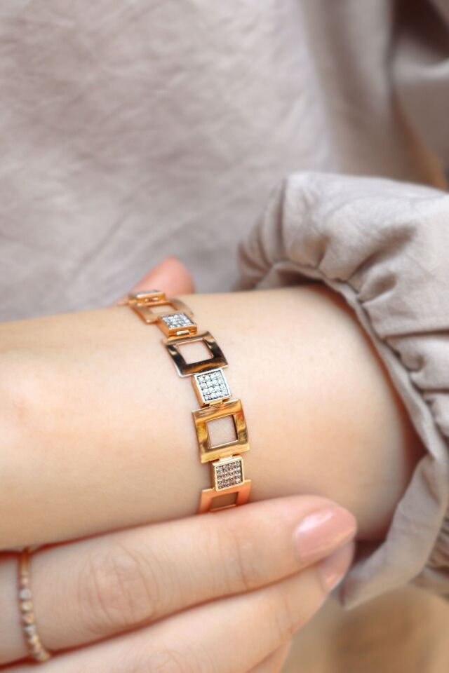 0.70 ct Kare Pırlanta Bileklik