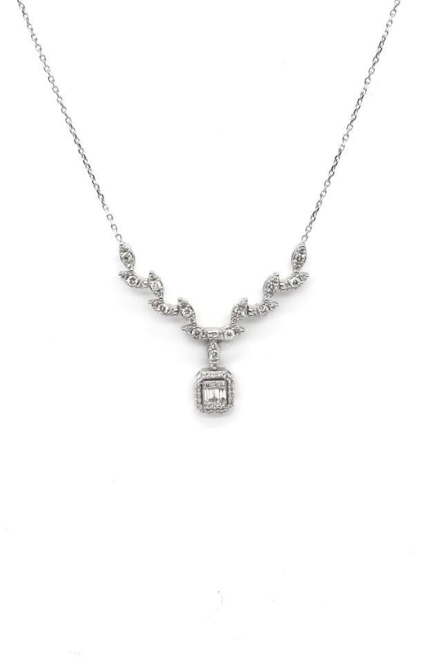 0.65 ct Baget Pırlanta Kolye