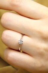 0.30 ct Pırlanta Tektaş Yüzük