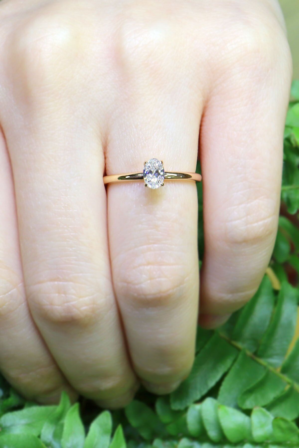 0.35 ct Oval Pırlanta Yüzük