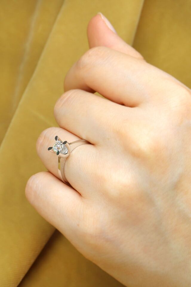 0.50 ct Pırlanta Tektaş Yüzük