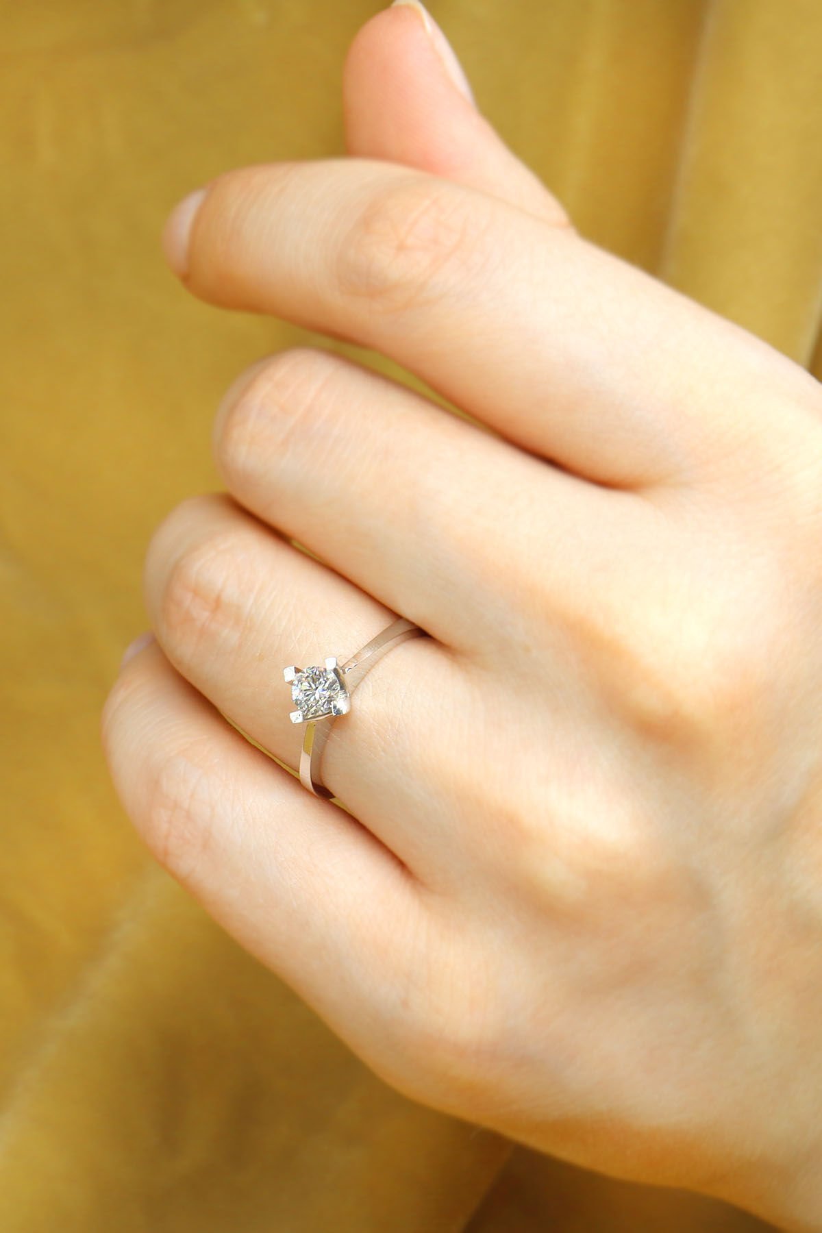 0.40 ct Pırlanta Tektaş Yüzük