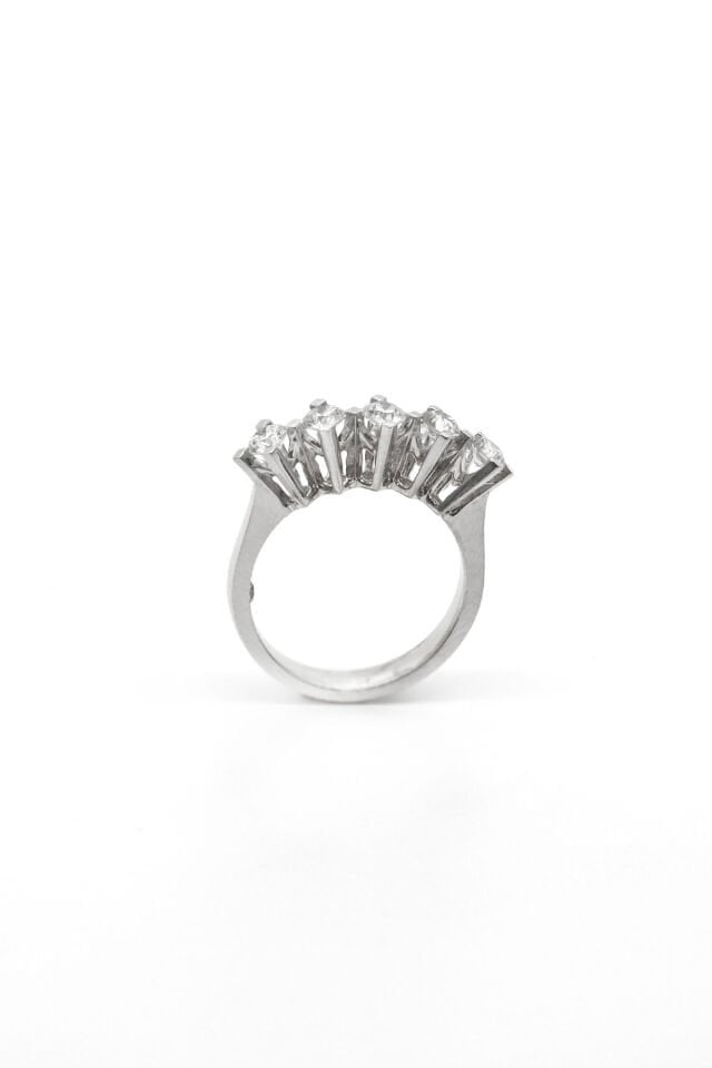 0.90 ct Pırlanta Beştaş Yüzük