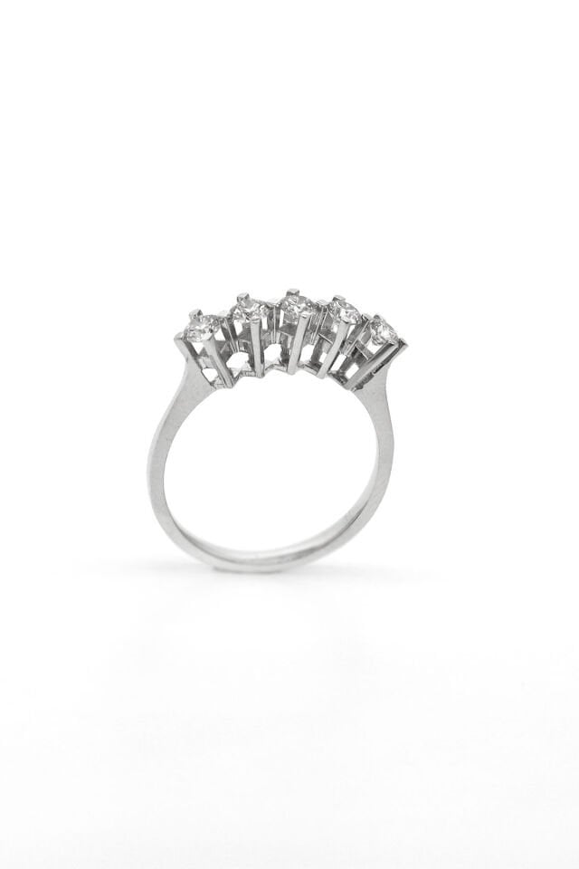 0.60 ct Pırlanta Beştaş Yüzük