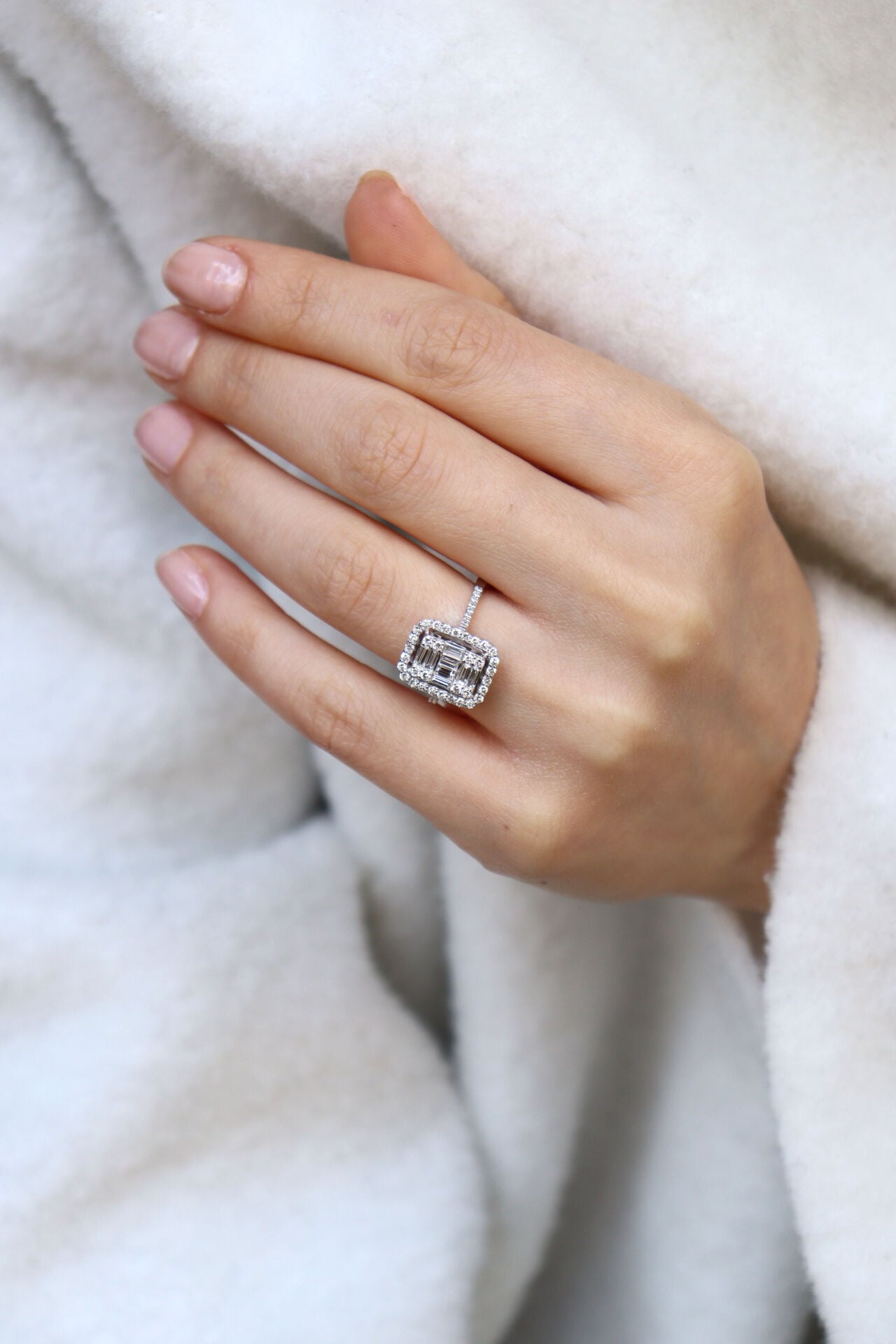 0.90 Ct Baget Pırlanta Yüzük