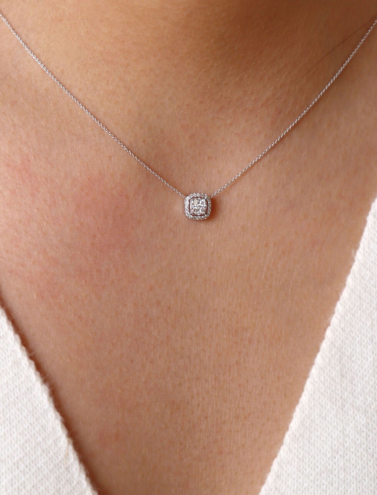 0.20 Ct Pırlanta Coronet Kolye