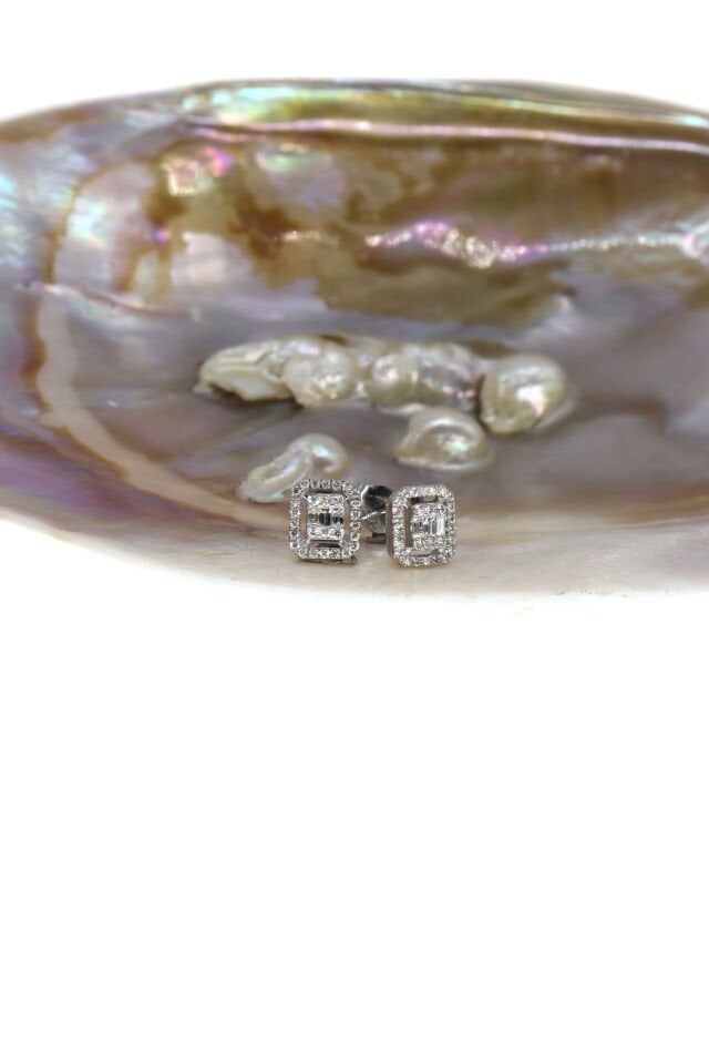 0.35 Ct Pırlanta Baget Küpe