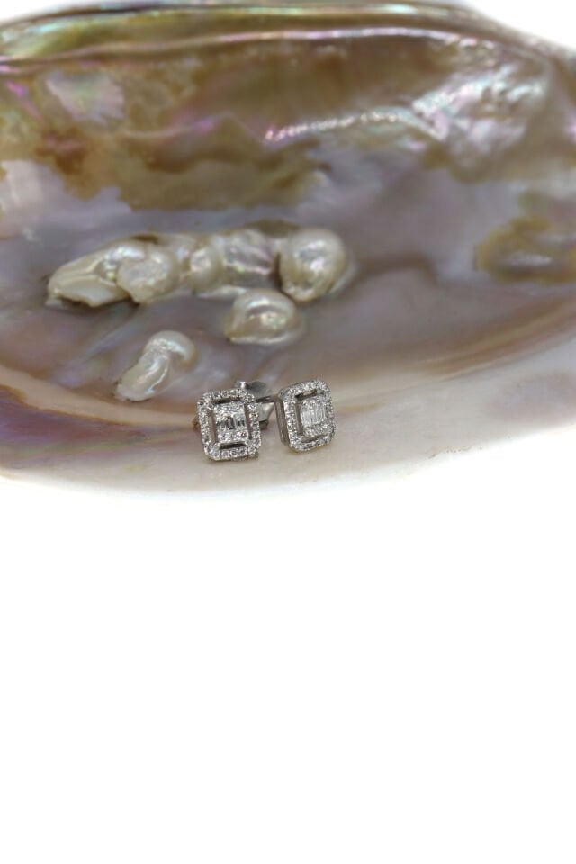 0.35 Ct Pırlanta Baget Küpe