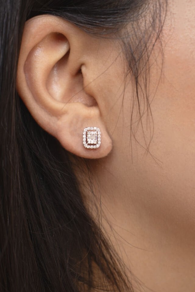 0.35 Ct Pırlanta Baget Küpe