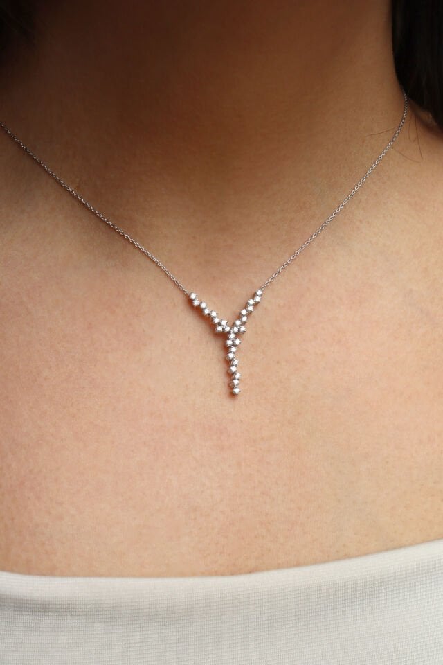 0.60 CT Asimetri Pırlanta Kolye