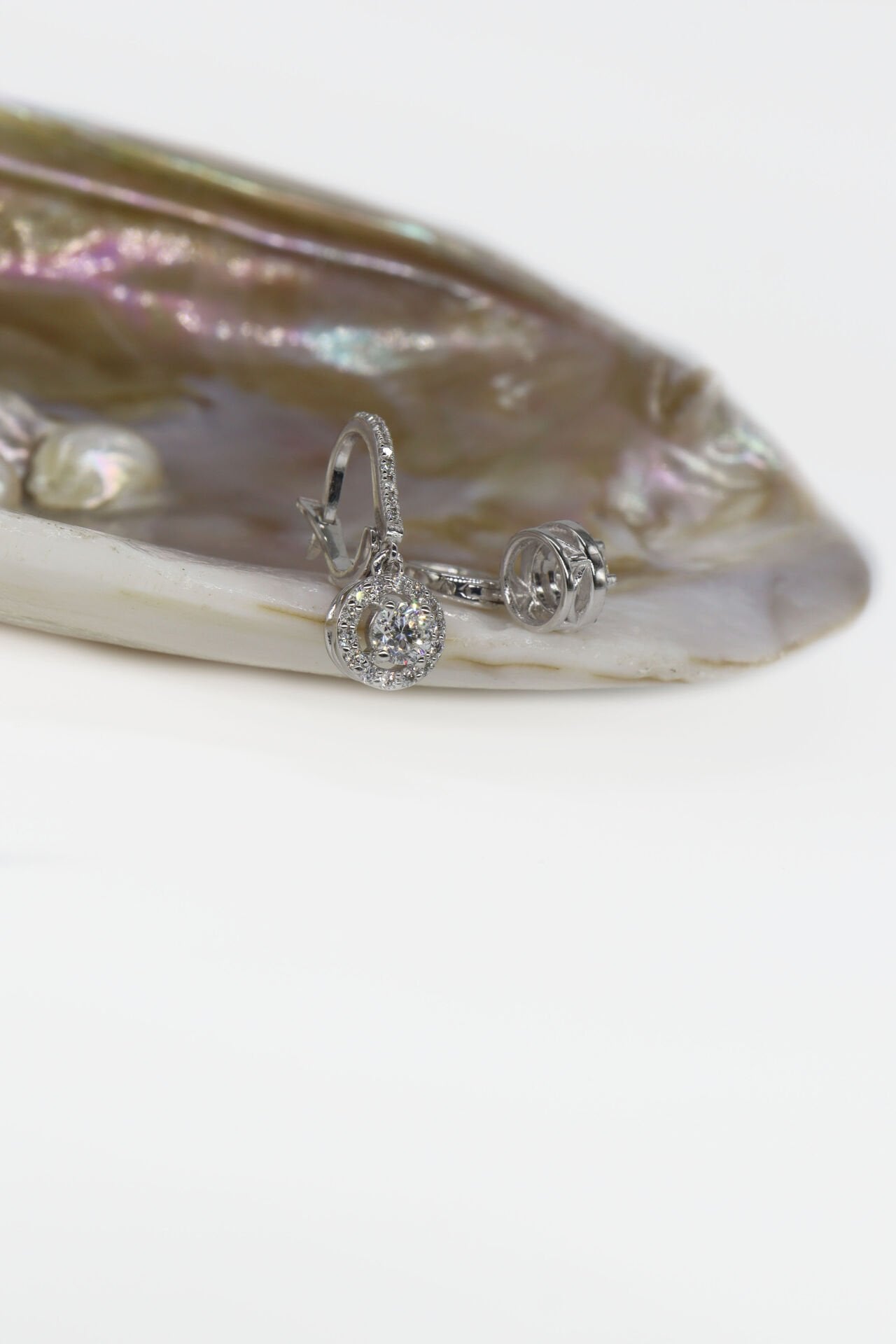 0.90 Ct Tiffany Pırlanta Küpe Sallantılı