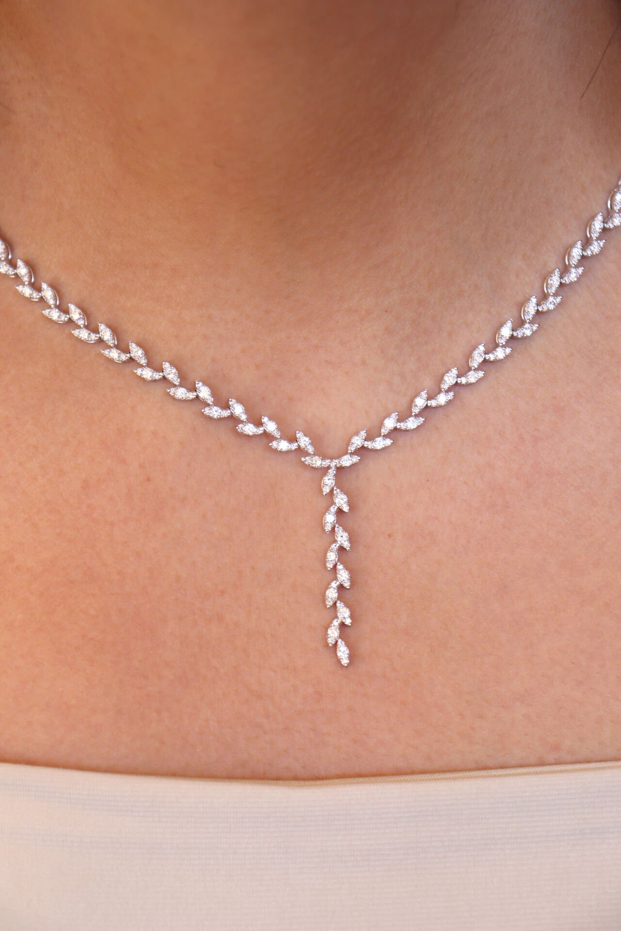 2.00 Ct Pırlanta Yaprak Gerdanlık