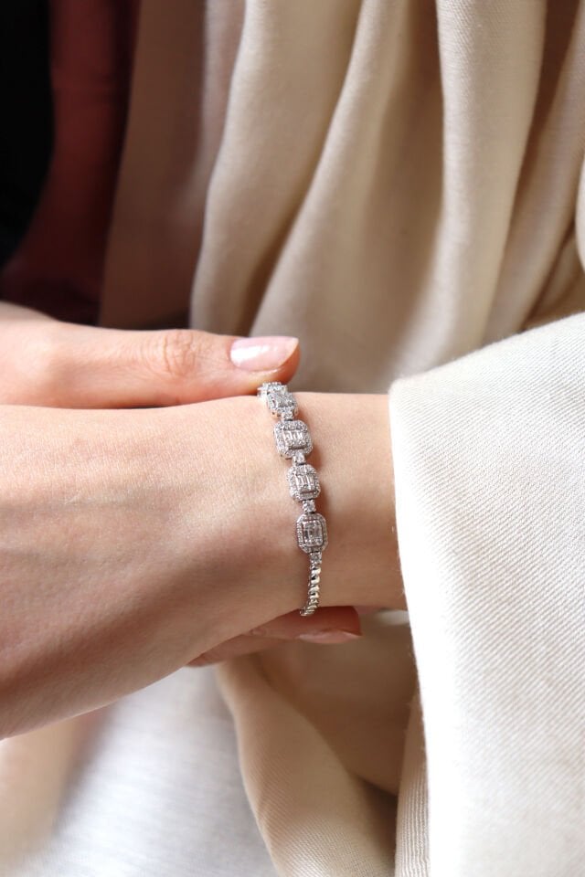 1.50 Ct Baget Pırlanta Bileklik