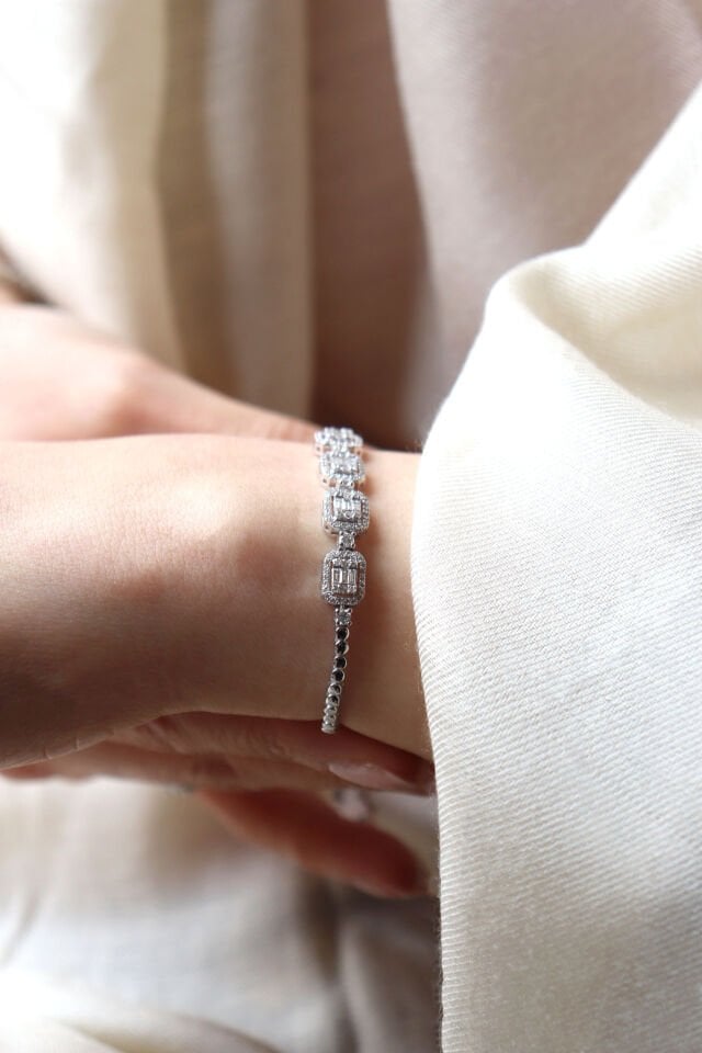 1.80 Ct Baget Pırlanta Bileklik