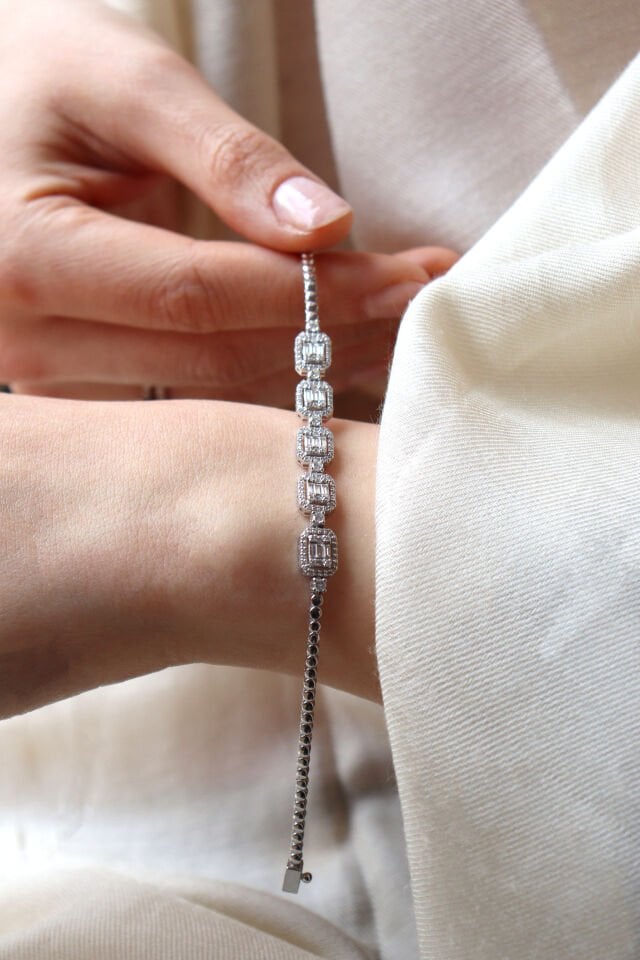 1.40 Ct Baget Pırlanta Bileklik
