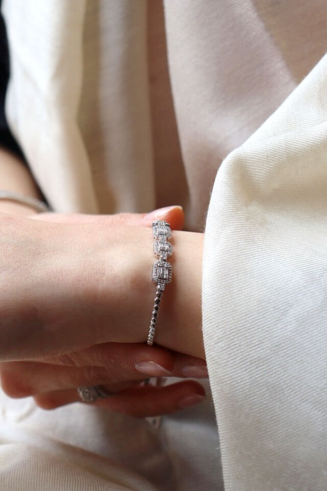 1.40 Ct Baget Pırlanta Bileklik