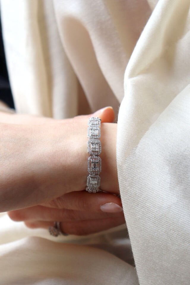 5.00 Ct Baget Pırlanta Bileklik