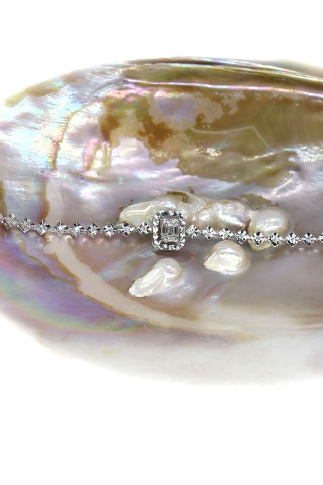 0.30 Ct Efektli Baget Pırlanta Bileklik