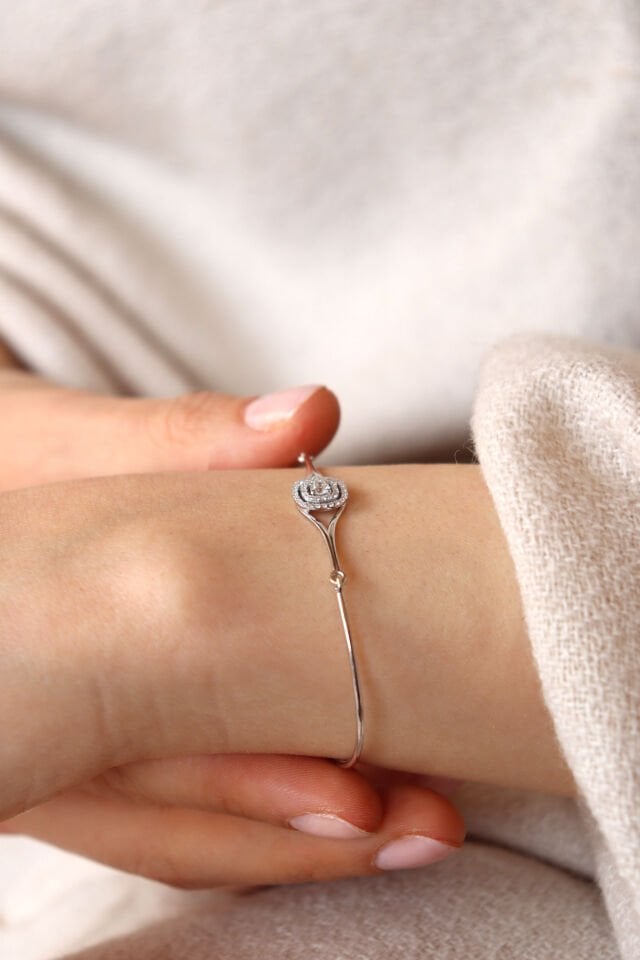 0.25 Ct Baget Pırlanta Kelepçe