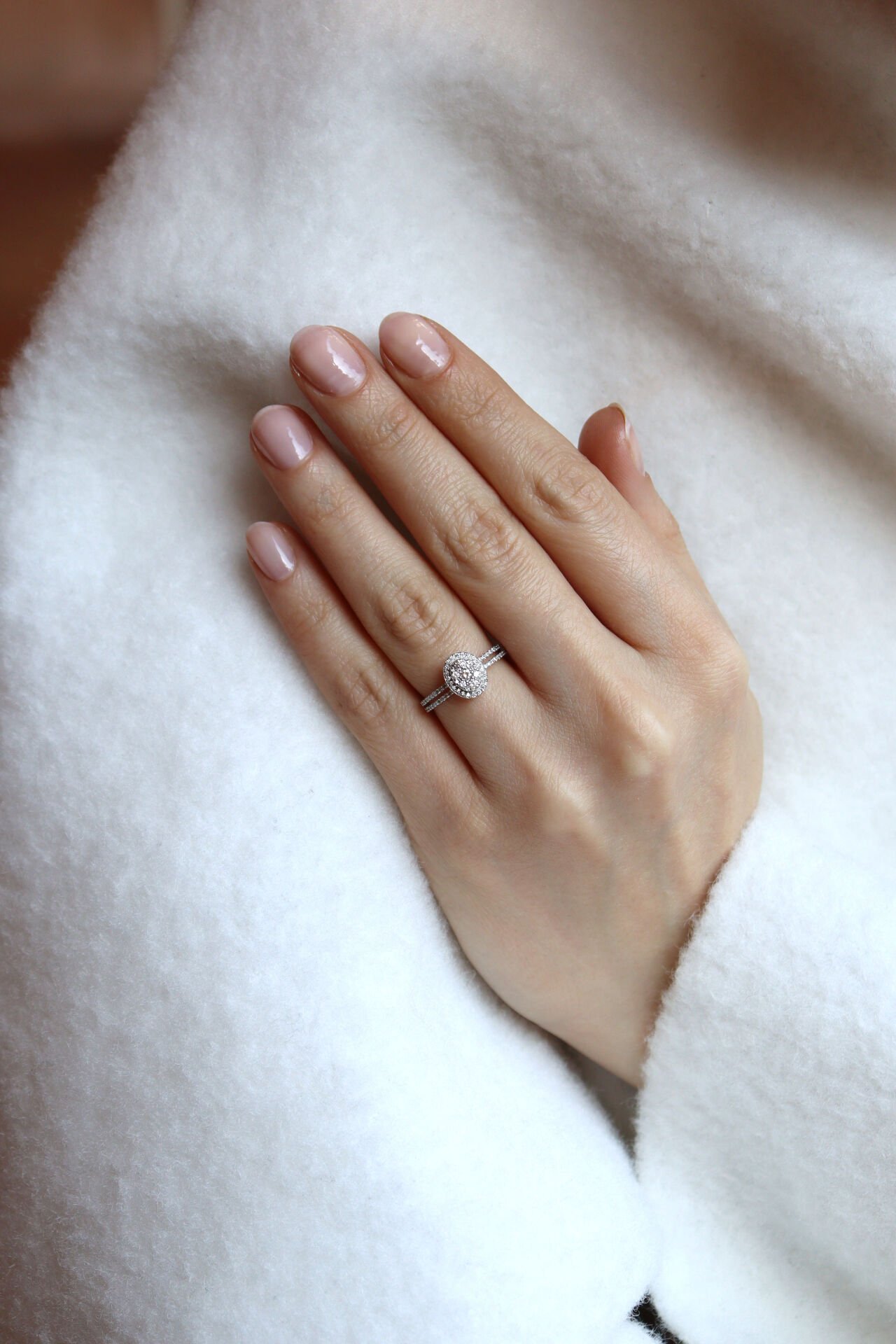 0.40 Ct Oval Coronet Pırlanta Yüzük