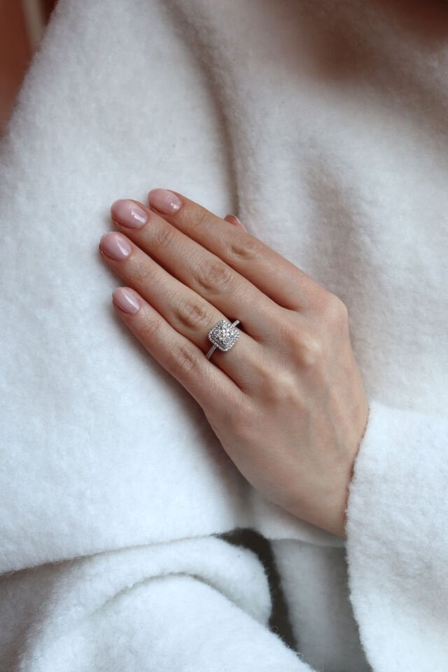 0.55 Ct Kare Coronet Pırlanta Yüzük
