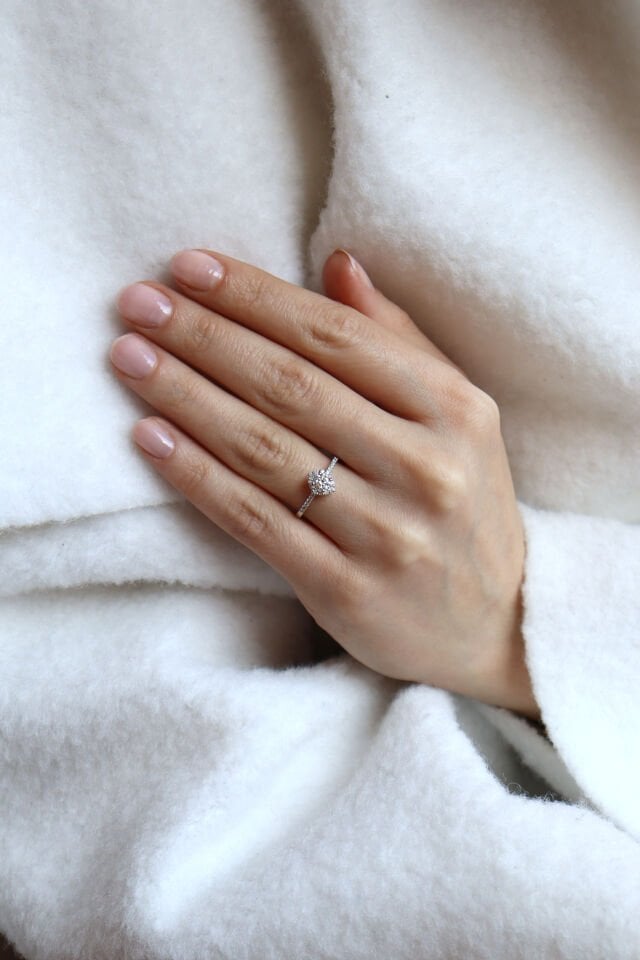 0.55 Ct Luna Pırlanta Yüzük