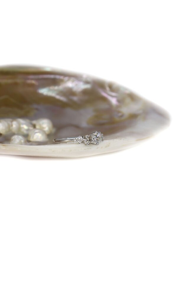0.55 Ct Asimetri Pırlanta Yüzük
