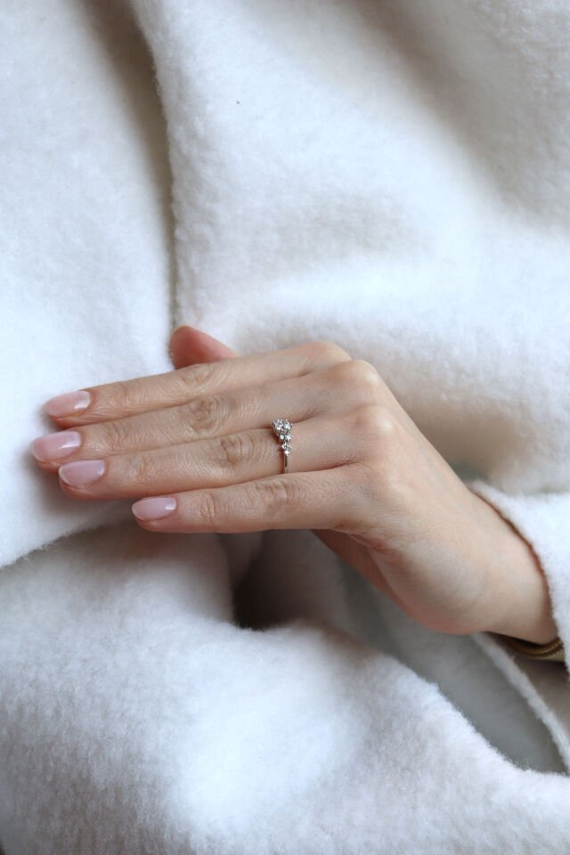 0.55 Ct Asimetri Pırlanta Yüzük
