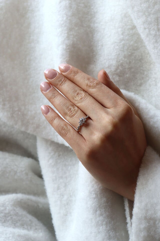 0.45 Ct Lotus Pırlanta Yüzük
