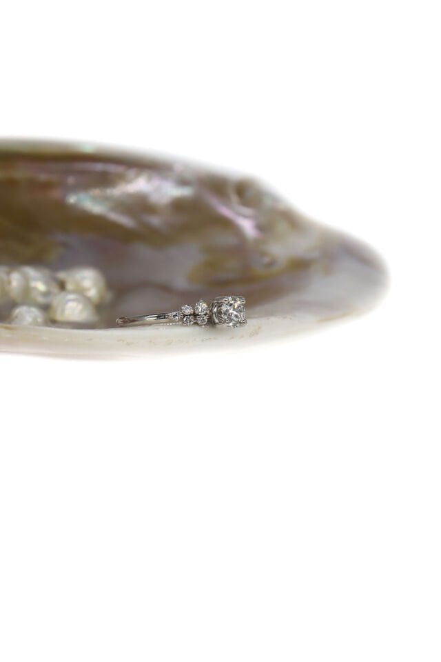 0.70 Ct Asimetri Pırlanta Yüzük